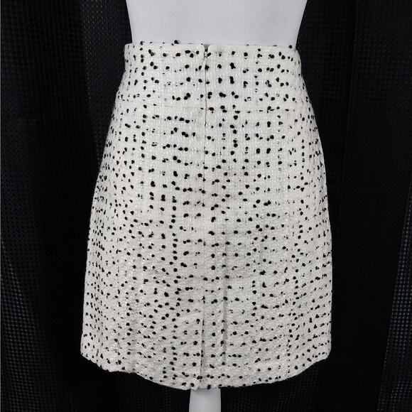 NWT@$98! CACHE! WHITE & NUBBY BLACK TWEEDY STYLE SKIRT, WIDE WAISTBAND! SZ 10 - Picture 5 of 9